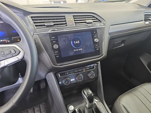 Used 2024 Volkswagen Tiguan Wolfsburg Edition image 20