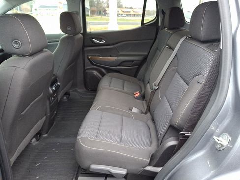 Used 2021 GMC Acadia SLE w/ Driver Convenience Package image 10