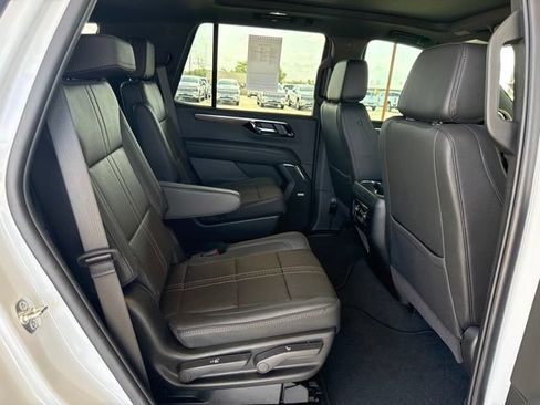 Used 2026 Chevrolet Tahoe High Country w/ Sun And Tow Package AWD/4WD image 10