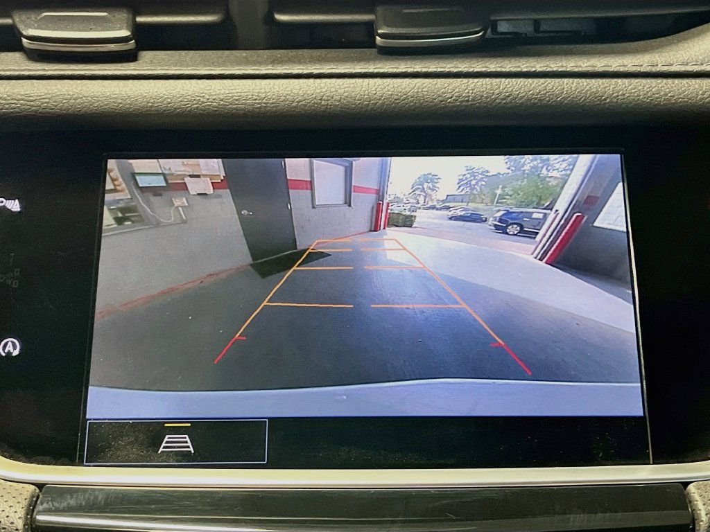 Used 2025 Cadillac XT5 Premium Luxury w/ LPO, Floor Liner Package AWD/4WD image 14