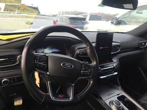 Used 2022 Ford Explorer ST w/ Equipment Group 401A image 6