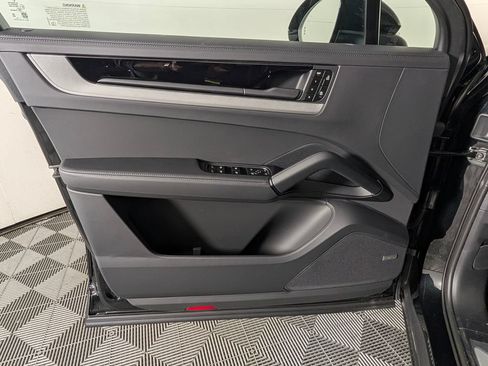 New 2026 Porsche Cayenne S AWD/4WD image 25
