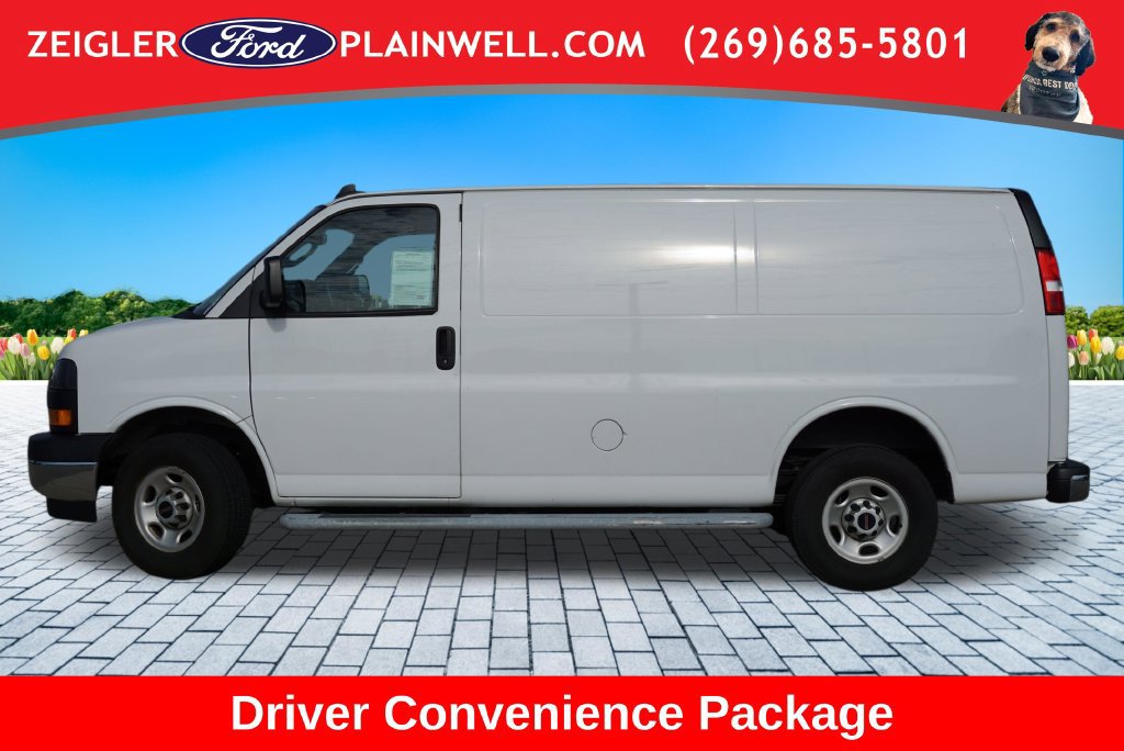 Used 2022 GMC Savana 2500 w/ Driver Convenience Package RWD image 2