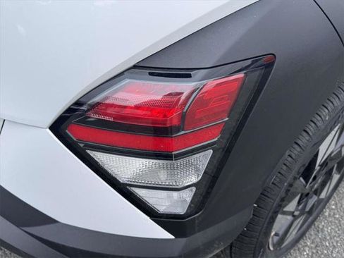 Used 2025 Hyundai Kona SEL image 10