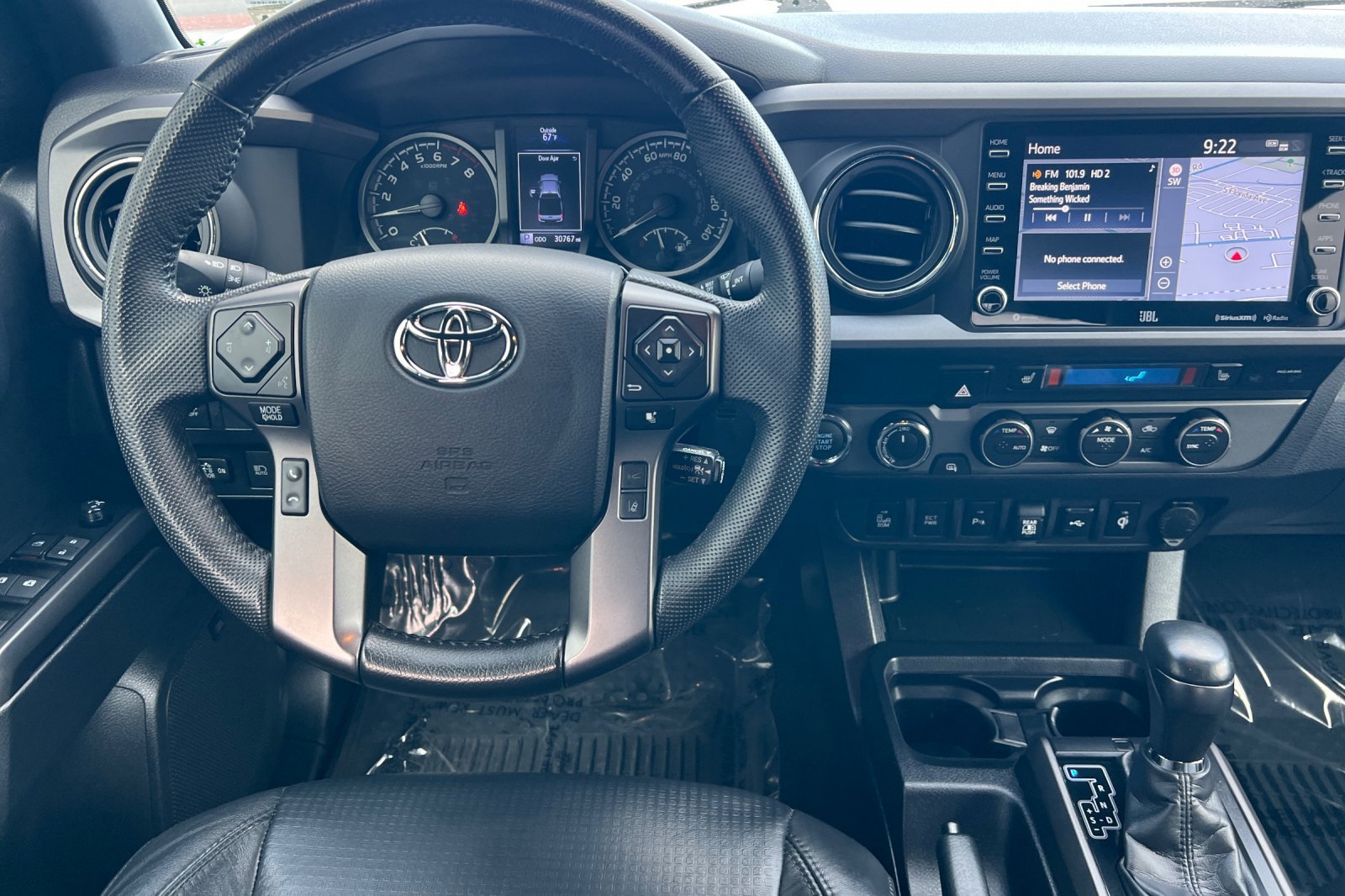 Used 2022 Toyota Tacoma TRD Off-Road AWD/4WD image 16