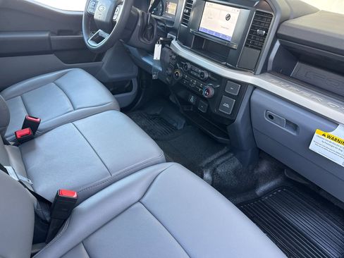 New 2025 Ford F250 XL w/ XL Chrome Package image 15