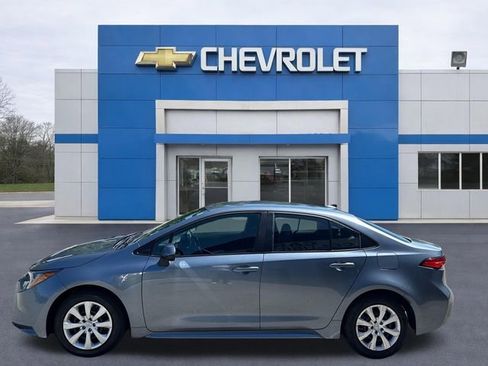 Used 2024 Toyota Corolla LE FWD image 4