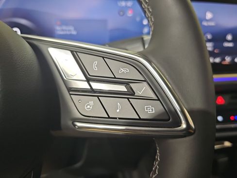 Used 2025 Buick Envision Avenir AWD/4WD image 21