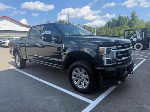 Used 2022 Ford F350 Platinum w/ FX4 Off-Road Package AWD/4WD image 3