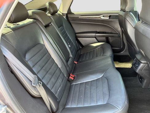 Used 2016 Ford Fusion Energi SE FWD image 26