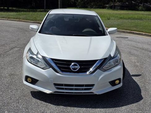 Used 2016 Nissan Altima 2.5 S w/ Power Driver Seat Package FWD image 2