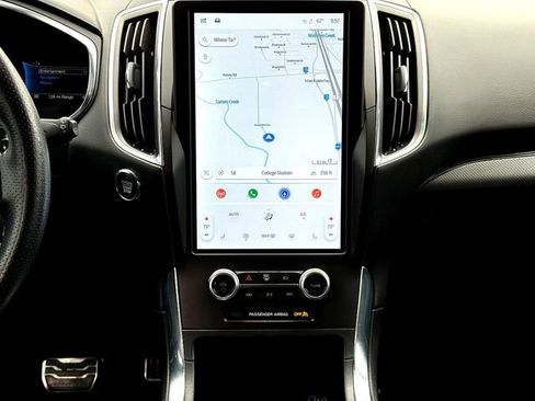 Certified 2021 Ford Edge ST image 26