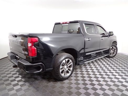 Used 2022 Chevrolet Silverado 1500 High Country AWD/4WD image 21