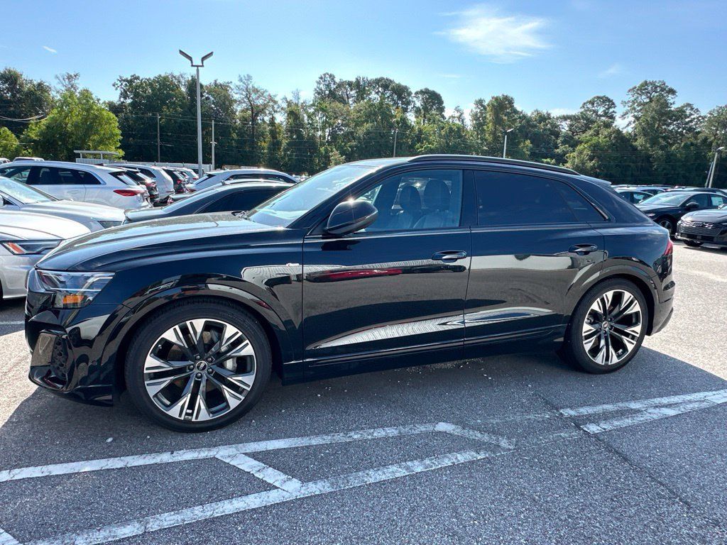 Used 2026 Audi Q8 Premium Plus AWD/4WD image 3