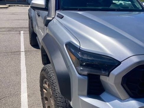 Used 2024 Toyota Tacoma 4x4 Double Cab Hybrid image 2