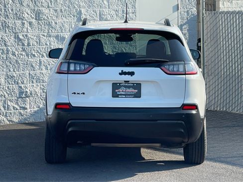 Used 2023 Jeep Cherokee Altitude Lux image 6