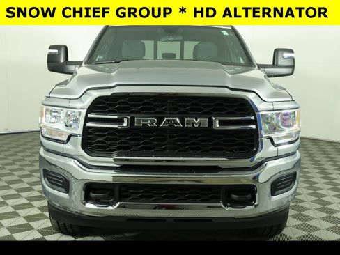 Used 2024 RAM 2500 Tradesman w/ Chrome Appearance Group image 6