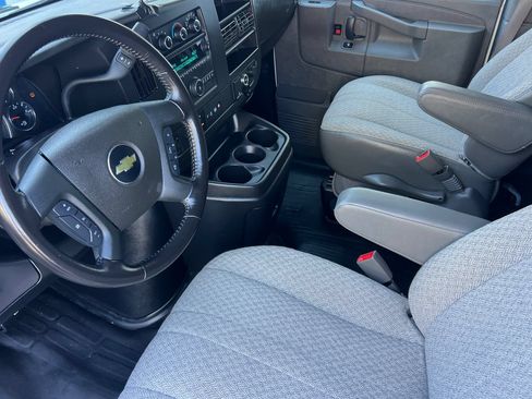 Used 2022 Chevrolet Express 2500 w/ Driver Convenience Package RWD image 11