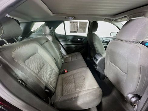 Used 2018 Chevrolet Equinox LT image 26