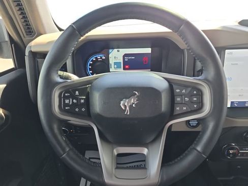 Used 2024 Ford Bronco Wildtrak image 13