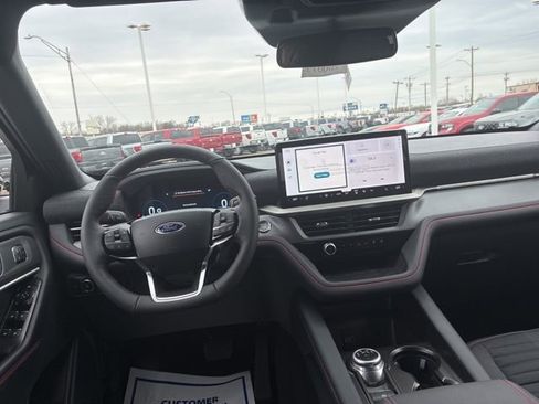 New 2026 Ford Explorer ST-Line w/ ST-Line Street Pack image 22