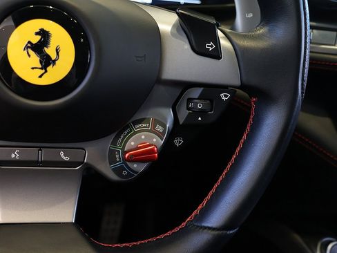 Certified 2018 Ferrari GTC4Lusso V12 image 92