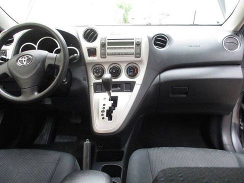 Used 2010 Toyota Matrix FWD image 7