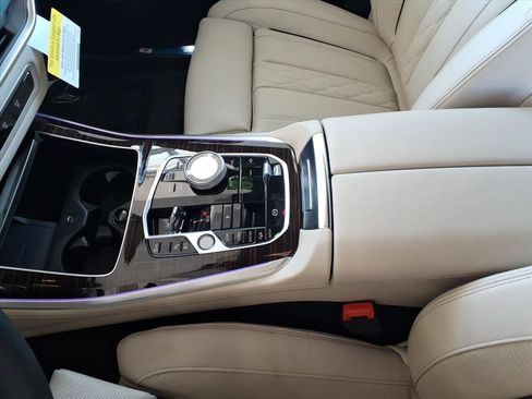 New 2026 BMW X5 xDrive50e image 12