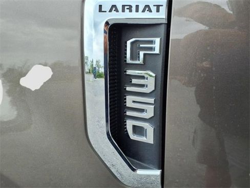 Used 2021 Ford F350 Lariat w/ Lariat Ultimate Package image 11