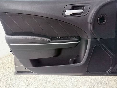 Used 2022 Dodge Charger SXT RWD image 15