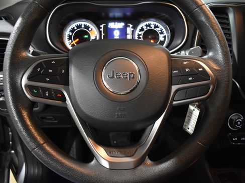 Used 2021 Jeep Cherokee Latitude image 16