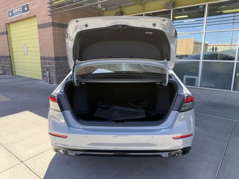 Used 2024 Honda Accord Touring image 32