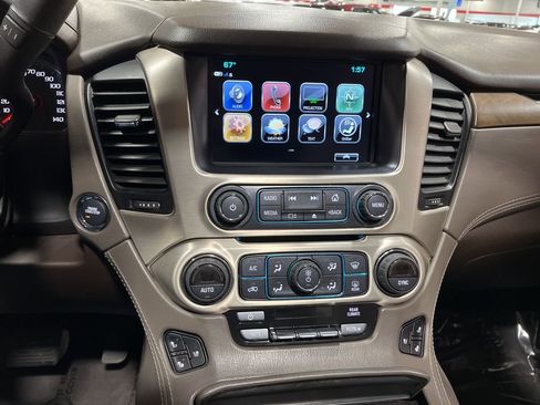Used 2019 GMC Yukon XL Denali AWD/4WD image 32