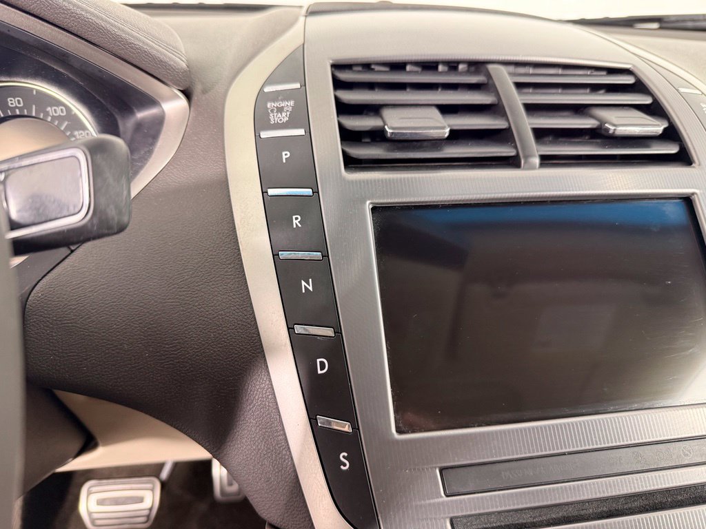 Used 2018 Lincoln MKZ Select w/ Select Plus Package AWD/4WD image 25