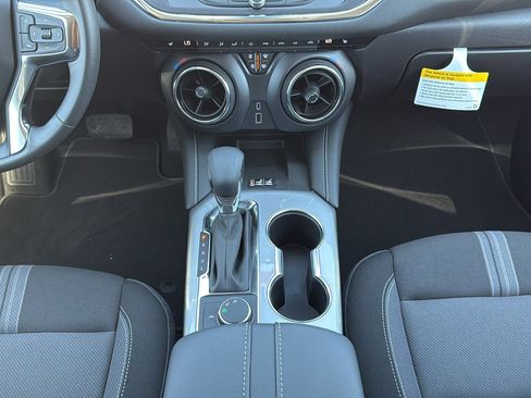 New 2025 Chevrolet Blazer LT w/ Convenience Package image 23