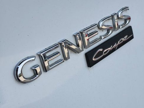 Used 2014 Hyundai Genesis 2.0T image 12