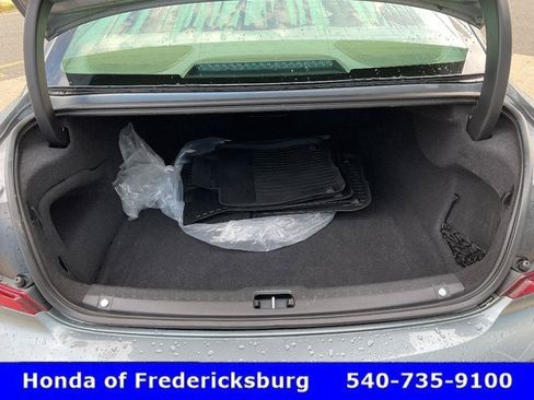 Used 2018 Volvo S90 T5 Momentum w/ Convenience Package FWD image 23