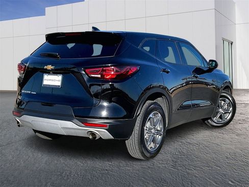 Used 2025 Chevrolet Blazer LT image 7
