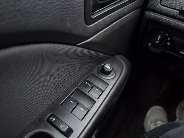 Used 2012 Ford Fusion SE FWD image 19