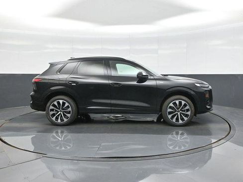 New 2026 Audi Q3 quattro 2.0T AWD/4WD image 8