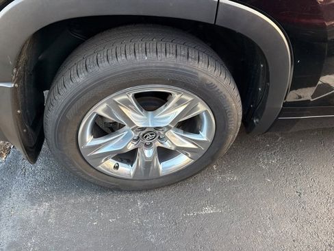 Used 2018 Toyota Highlander Limited image 15