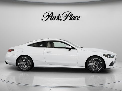 Certified 2026 Mercedes-Benz CLE 300 4MATIC Coupe image 28