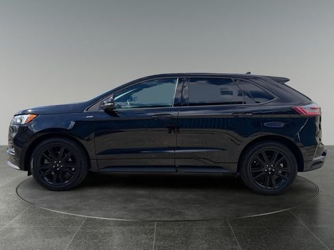 Used 2020 Ford Edge ST-Line w/ Cold Weather Package AWD/4WD image 5