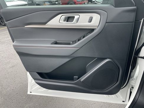 New 2026 Ford Explorer Active image 53