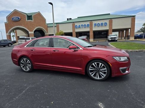 Used 2020 Lincoln MKZ Reserve w/ Elements Package FWD image 2