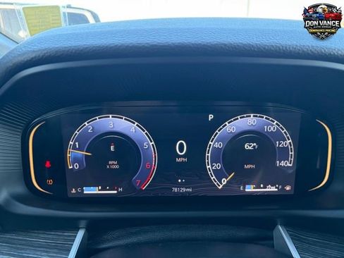 Used 2024 Jeep Wagoneer L Series II AWD/4WD image 14