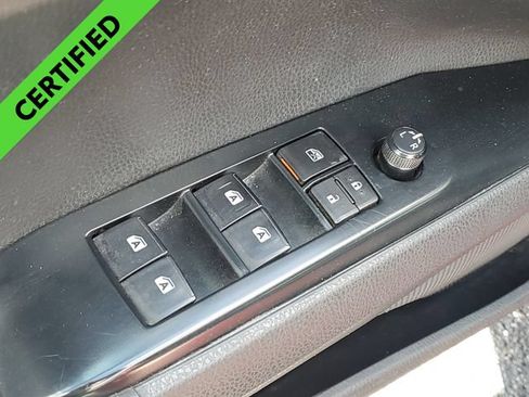 Used 2019 Toyota Camry LE FWD image 21