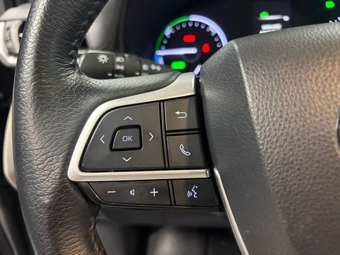Used 2021 Toyota Sienna XLE FWD image 19
