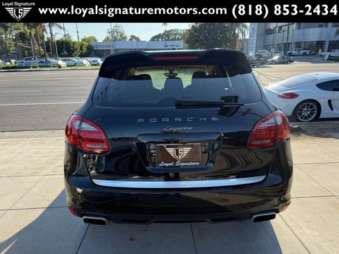 Used 2012 Porsche Cayenne AWD/4WD image 6