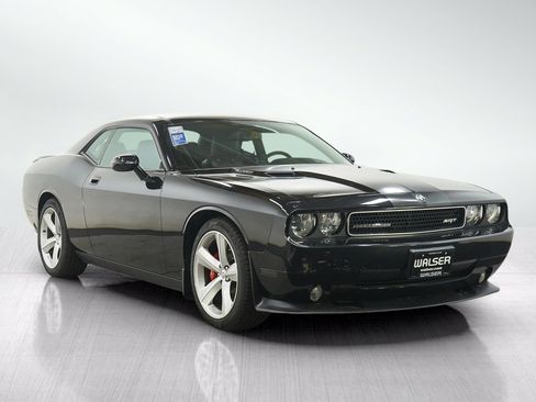 Used 2009 Dodge Challenger SRT8 w/ SRT Option Group II RWD image 7